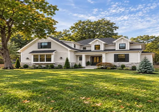 Single family home for sale at 2914 W 94th Terrace, Leawood, KS 66206 | MLS# 2647887