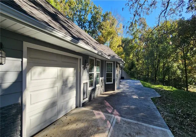 Photo 3 of Single family home for sale at 7273 SE Snow Dr, Holt, MO 64048 | MLS# 2647892 | Listing updated on 2026-10-21