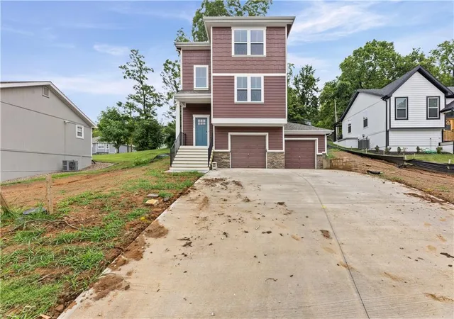 Single family home for sale at 2930 N Getty St, Kansas City, KS 66104 | MLS# 2647902