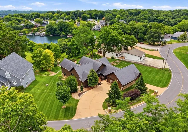 Photo 1 of Mansion for sale at 43 L St, Lake Lotawana, MO 64086 | MLS# 2647905 | Listing updated on 2026-10-21