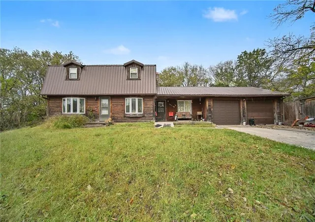 Photo 3 of Single family home for sale at 6810 Nw Martin Rd, Kansas City, MO 64163 | MLS# 2647910 | Listing updated on 2026-10-20