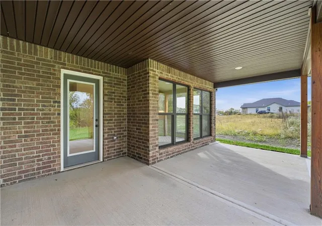 Photo 3 of Single family home for sale at 18450 W 195th Street, Spring Hill, KS 66083 | MLS# 2647930 | Listing updated on 2026-10-22