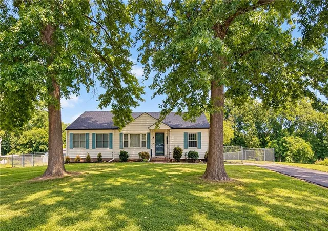 Photo 1 of Single family home for sale at 631 S 81st Street, Kansas City, KS 66111 | MLS# 2647931 | Listing updated on 2026-10-29