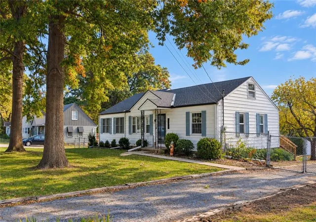 Photo 2 of Single family home for sale at 631 S 81st Street, Kansas City, KS 66111 | MLS# 2647931 | Listing updated on 2026-10-29