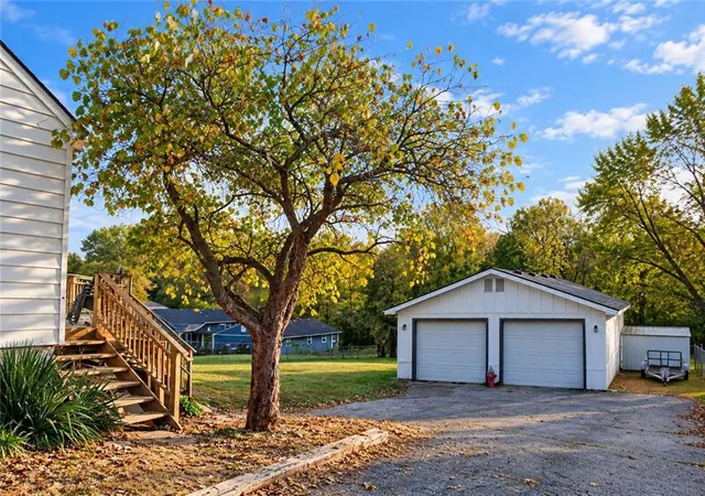 Photo 4 of Single family home for sale at 631 S 81st Street, Kansas City, KS 66111 | MLS# 2647931 | Listing updated on 2026-10-29