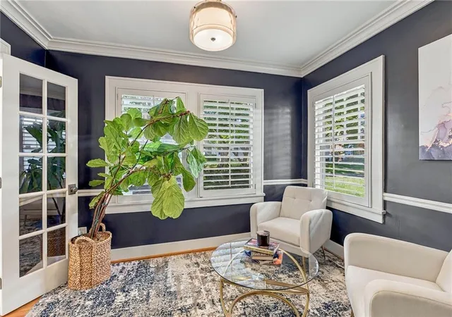 Photo 4 of Single family home for sale at 6421 Washington St, Kansas City, MO 64113 | MLS# 2647932 | Listing updated on 2026-10-22