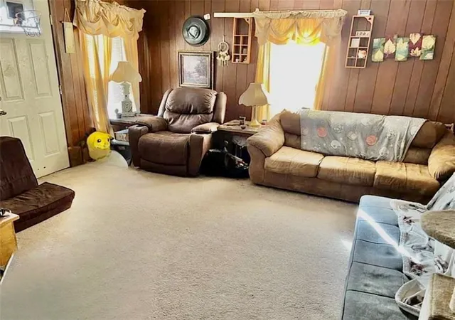 Photo 4 of Single family home for sale at 222 S Newton St, Maryville, MO 64468 | MLS# 2647937 | Listing updated on 2026-10-20