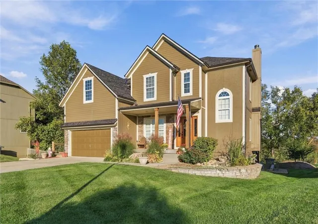 Photo 3 of Single family home for sale at 12113 Pebble Beach Dr, Kansas City, KS 66109 | MLS# 2647940 | Listing updated on 2026-10-23