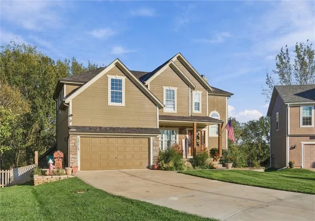 Photo 3 of Single family home for sale at 12113 Pebble Beach Dr, Kansas City, KS 66109 | MLS# 2647940 | Listing updated on 2026-10-23