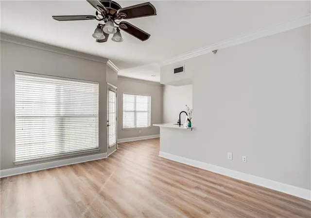 Photo 4 of Condo for sale at 11602 Tomahawk Crk Pkwy #D, Leawood, KS 66211 | MLS# 2647944 | Listing updated on 2026-10-23