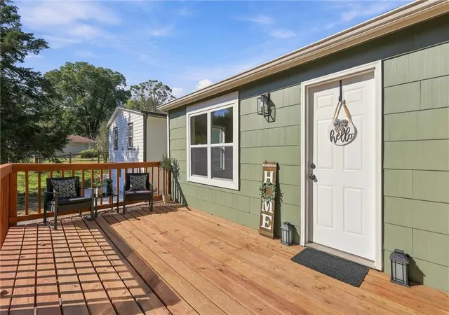 Photo 1 of Single family home for sale at 1124 Quincy St, Leavenworth, KS 66048 | MLS# 2647950 | Listing updated on 2026-10-23