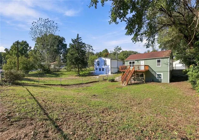 Photo 3 of Single family home for sale at 1124 Quincy St, Leavenworth, KS 66048 | MLS# 2647950 | Listing updated on 2026-10-23