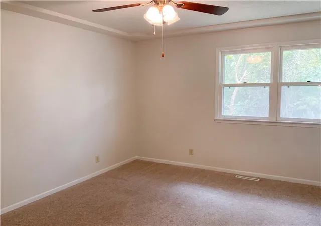 Listing Photo 4 - Condo for sale in building located at 905 Deer Run, Warrensburg, MO 64093 - Unit #3