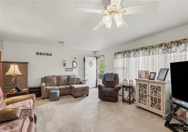 Photo 4 of Single family home for sale at 5611 Inland Dr, Kansas City, KS 66106 | MLS# 2647958 | Listing updated on 2026-10-30