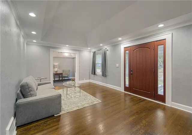 Photo 3 of Single family home for sale at 7301 Summit St, Kansas City, MO 64114 | MLS# 2647961 | Listing updated on 2026-10-24