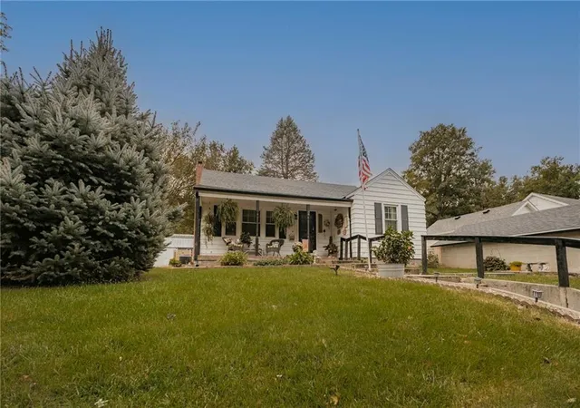 Photo 1 of Single family home for sale at 502 William St, Rock Port, MO 64482 | MLS# 2647964 | Listing updated on 2026-10-22