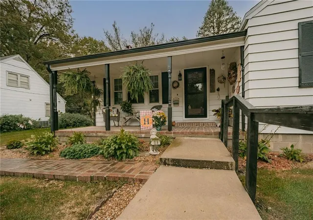 Photo 2 of Single family home for sale at 502 William St, Rock Port, MO 64482 | MLS# 2647964 | Listing updated on 2026-10-22