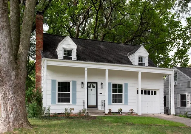 Photo 2 of Single family home for sale at 5612 Birch St, Roeland Park, KS 66205 | MLS# 2647968 | Listing updated on 2026-10-23