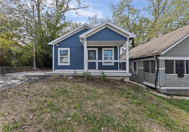 Photo 1 of Single family home for sale at 1111 Kimball Ave, Kansas City, KS 66104 | MLS# 2647971 | Listing updated on 2026-10-22