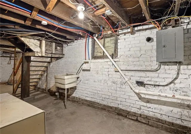 Photo 30 of Single family home for sale at 2611 Renick St, Saint Joseph, MO 64507 | MLS# 2647979 | Listing updated on 2026-10-21