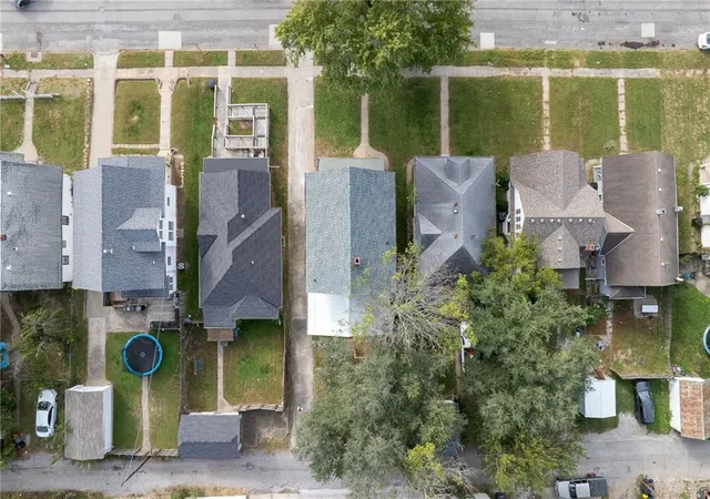 Photo 4 of Single family home for sale at 2611 Renick St, Saint Joseph, MO 64507 | MLS# 2647979 | Listing updated on 2026-10-21