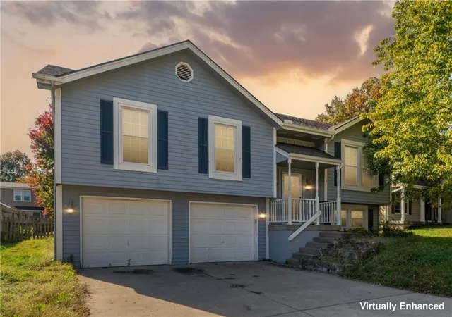 Photo 4 of Single family home for sale at 141 NW 101st Street, Kansas City, MO 64155 | MLS# 2647980 | Listing updated on 2026-10-29