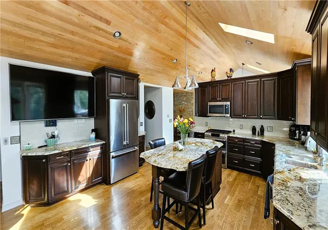 Photo 3 of Sale Pending at Red Bird Ln S, Olathe, KS 66061 | MLS# 2647985 | Listing updated on 2026-10-22