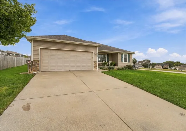 Photo 2 of Single family home for sale at 7305 E 143rd Street, Grandview, MO 64030 | MLS# 2647991 | Listing updated on 2026-10-21