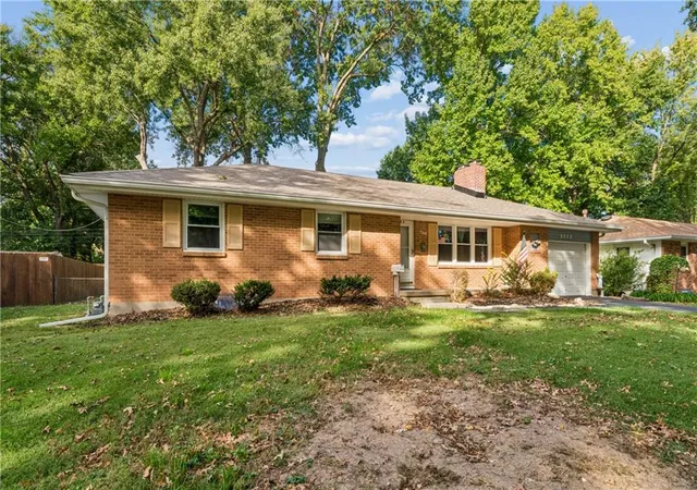 Photo 1 of Single family home for sale at 6808 Larsen Ln, Shawnee, KS 66203 | MLS# 2647997 | Listing updated on 2026-10-28