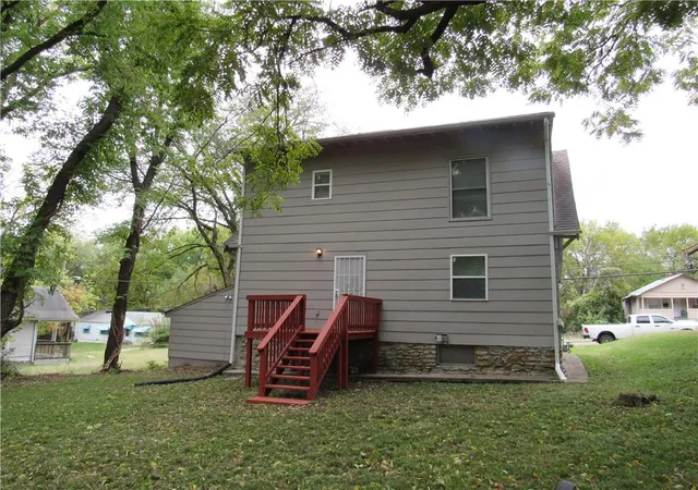Photo 3 of Single family home for sale at 5737 Indiana Ave, Kansas City, MO 64130 | MLS# 2647998 | Listing updated on 2026-10-28