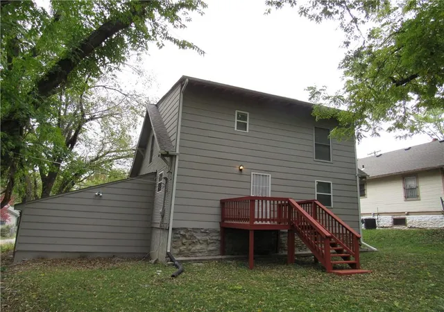 Photo 3 of Single family home for sale at 5737 Indiana Ave, Kansas City, MO 64130 | MLS# 2647998 | Listing updated on 2026-10-28