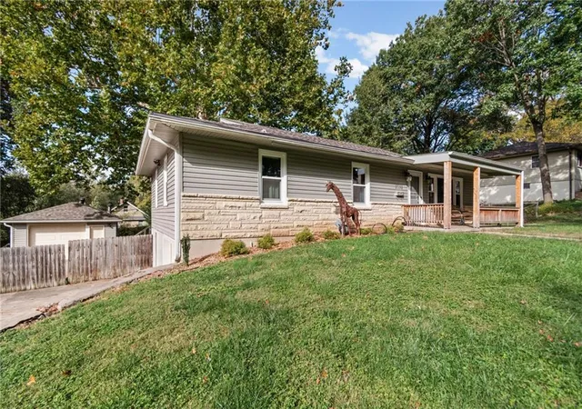Photo 2 of Single family home for sale at 2736 N 66th Terrace, Kansas City, KS 66104 | MLS# 2648015 | Listing updated on 2026-10-30