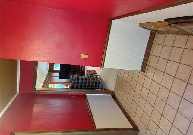 Photo 4 of Single family home for sale at 2604 Country Clb Cir, Independence, KS 67301 | MLS# 2648016 | Listing updated on 2026-10-21