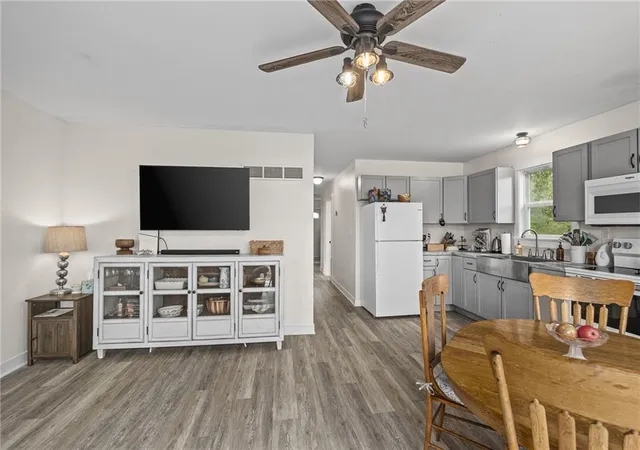 Photo 4 of Single family home for sale at 5811 SE Waukomis Dr, Lathrop, MO 64465 | MLS# 2648022 | Listing updated on 2026-10-21