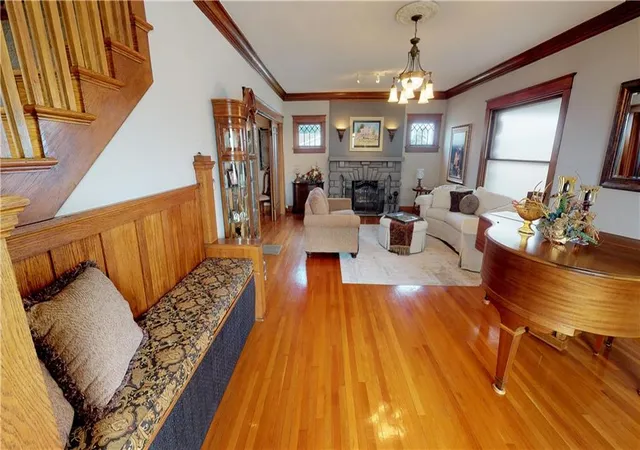 Photo 4 of Single family home for sale at 309 S Holden St, Warrensburg, MO 64093 | MLS# 2648024 | Listing updated on 2026-10-28