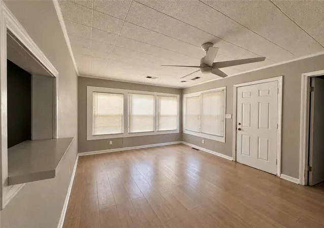 Photo 3 of Single family home for sale at 3118 Spruce Ave, Kansas City, MO 64128 | MLS# 2648029 | Listing updated on 2026-10-28