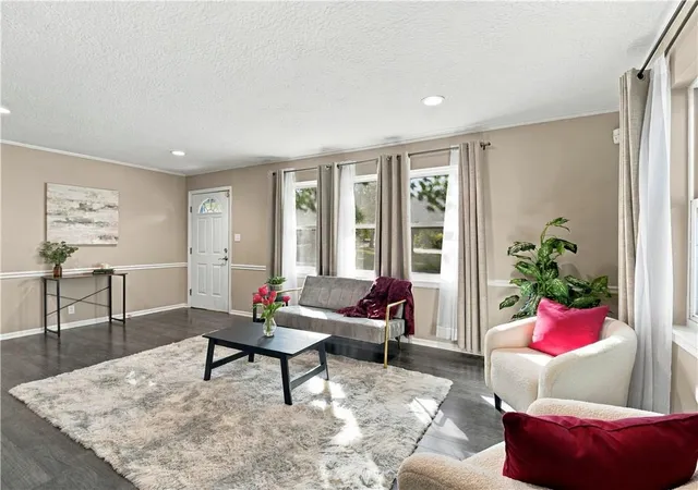 Photo 4 of Single family home for sale at 404 SW 2nd Street, Lees Summit, MO 64063 | MLS# 2648031 | Listing updated on 2026-10-22