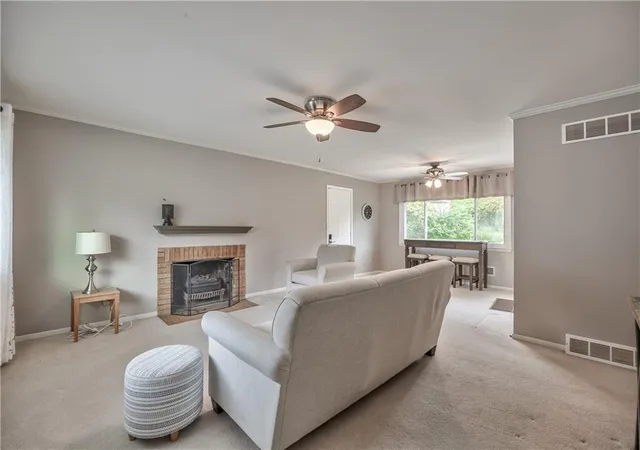 Photo 3 of Single family home for sale at 3910 Ne 54th Street, Kansas City, MO 64119 | MLS# 2648037 | Listing updated on 2026-10-21