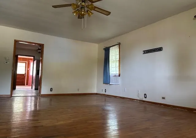 Photo 3 of Single family home for sale at 804 E Perry St, Arma, KS 66712 | MLS# 2648040 | Listing updated on 2026-10-21