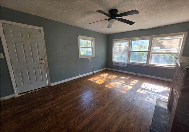 Photo 4 of Single family home for sale at 4229 E 68th Terrace, Kansas City, MO 64132 | MLS# 2648041 | Listing updated on 2026-10-29
