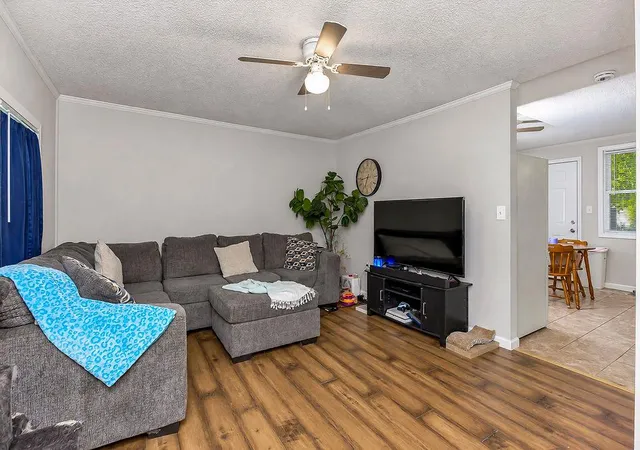 Photo 3 of Single family home for sale at 1208 Ne 46th Terrace, Kansas City, MO 64116 | MLS# 2648050 | Listing updated on 2026-10-27