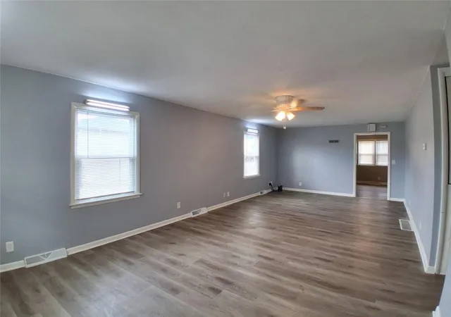 Photo 3 of Single family home for sale at 101 E Park, Pittsburg, KS 66762 | MLS# 2648051 | Listing updated on 2026-10-21