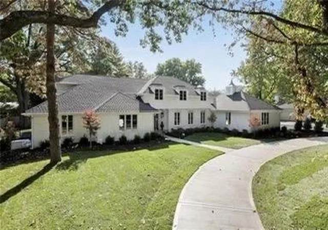 Photo 1 of Sale Pending at 2403 W 69th Terrace, Mission Hills, KS 66208 | MLS# 2648053 | Listing updated on 2026-10-23