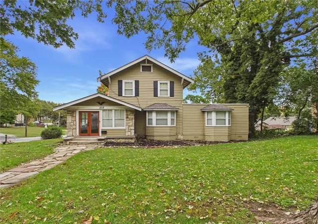 Photo 1 of Single family home for sale at 1219 N 19th Street, Kansas City, KS 66102 | MLS# 2648062 | Listing updated on 2026-10-22