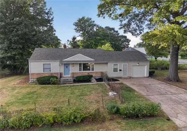 Photo 1 of Single family home for sale at 3418 S Home Ave, Independence, MO 64052 | MLS# 2648064 | Listing updated on 2026-10-21