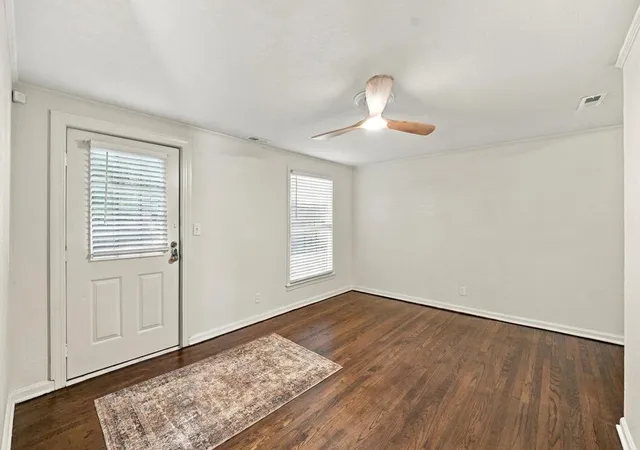 Photo 4 of Single family home for sale at 7709 Oak St, Kansas City, MO 64114 | MLS# 2648071 | Listing updated on 2026-10-29