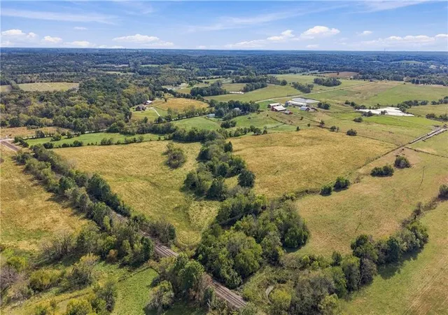 Photo 3 of Single family home for sale at 50 NE Highway 501 Rd, Warrensburg, MO 64093 | MLS# 2648079 | Listing updated on 2026-10-21