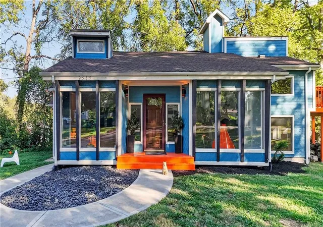 Photo 1 of Single family home for sale at 2539 S 45th Street, Kansas City, KS 66106 | MLS# 2648082 | Listing updated on 2026-10-23