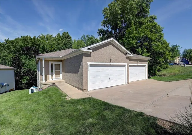 Photo 1 of Townhouse for sale at 3303 N 103rd Terrace, Kansas City, KS 66109 | MLS# 2648084 | Listing updated on 2026-10-22