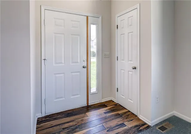 Photo 4 of Townhouse for sale at 3303 N 103rd Terrace, Kansas City, KS 66109 | MLS# 2648084 | Listing updated on 2026-10-22